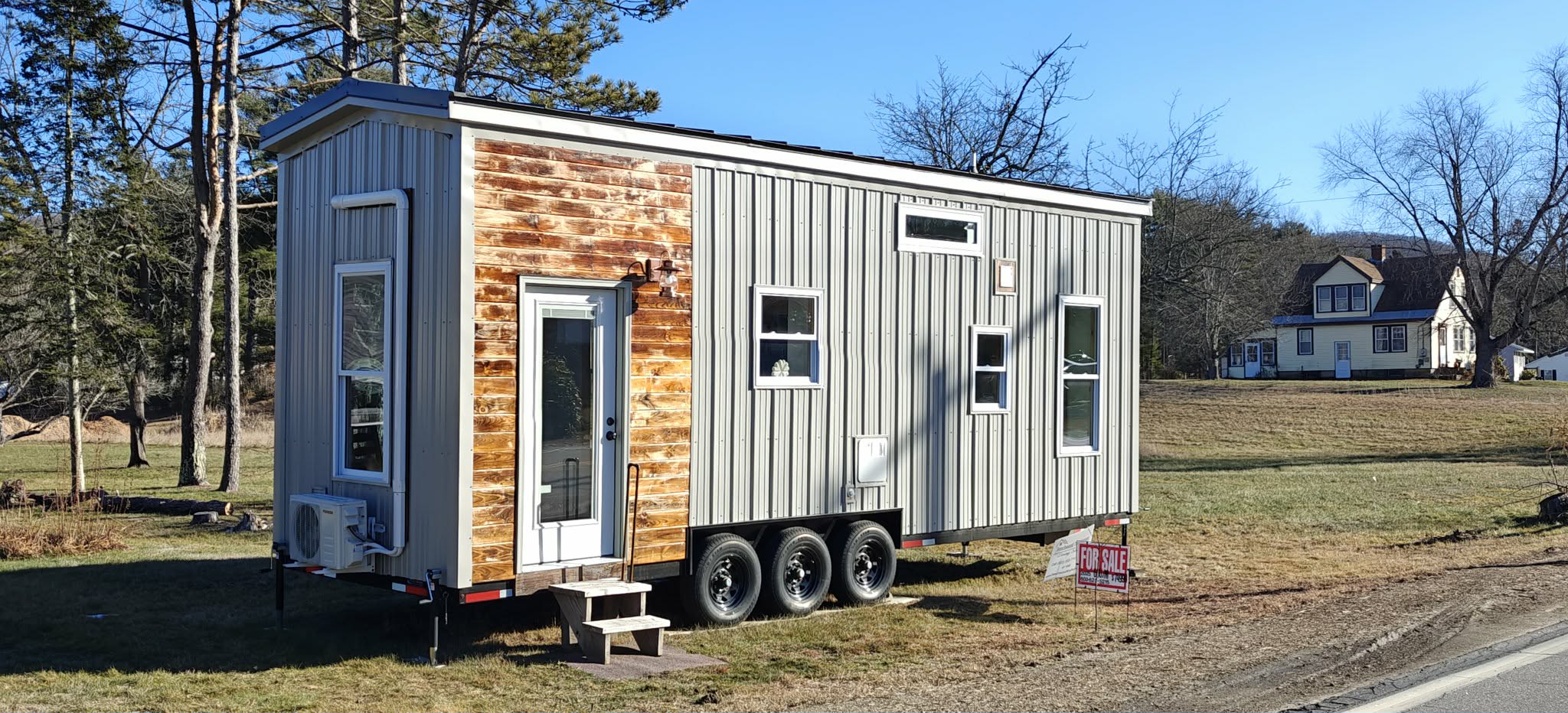 Exterior image curb side rear